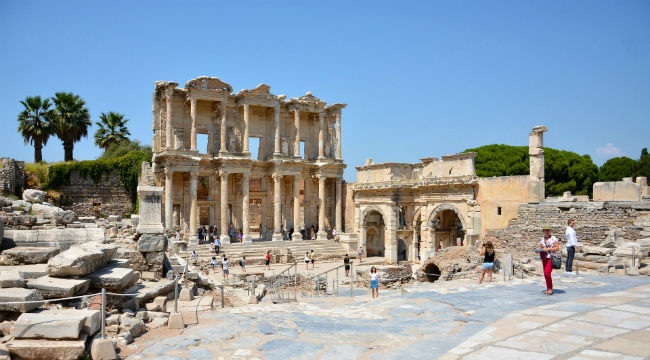 Visit Ruins of Ephesus, Turkey
